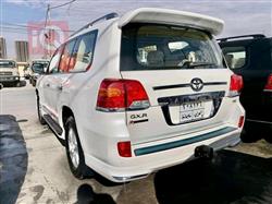 تۆیۆتا لاند کروزەر